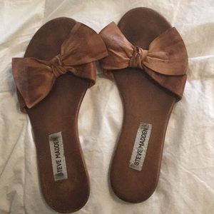 Steve Madden Brown Flat Leather Slides
